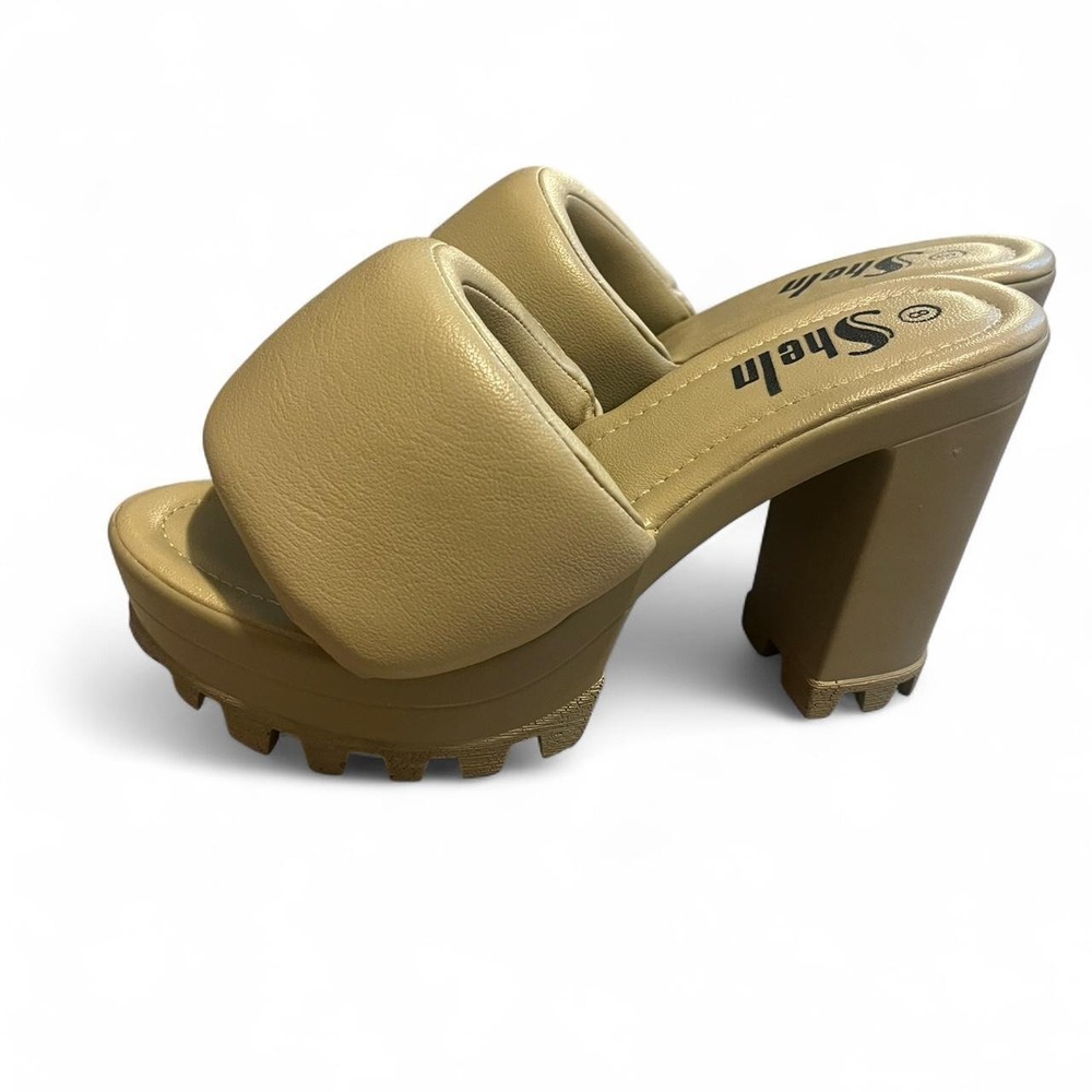 Tan super cute chunky platform sandals with large puff' Casual Glam